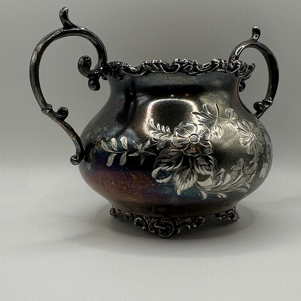 Antique Silver Plate Floral Etched Sugar Bowl - Picture 3 of 6